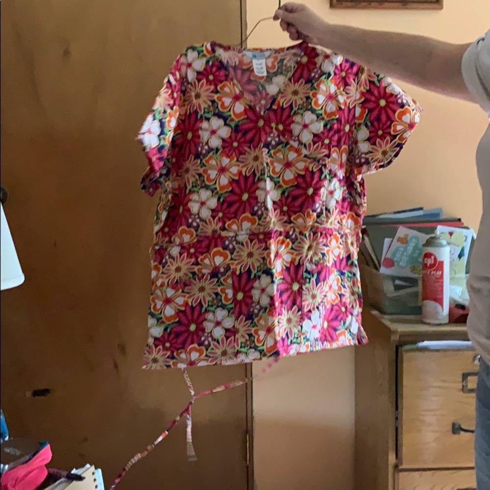 Scrubs - Picture 3 of 8